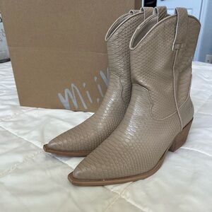 Mi.iM Women's Tan Western Boots - Boutique!!